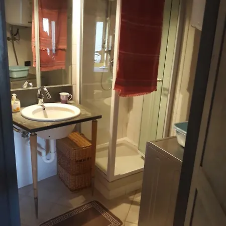 Apartment La Casa Felice Nel Verde Apricale