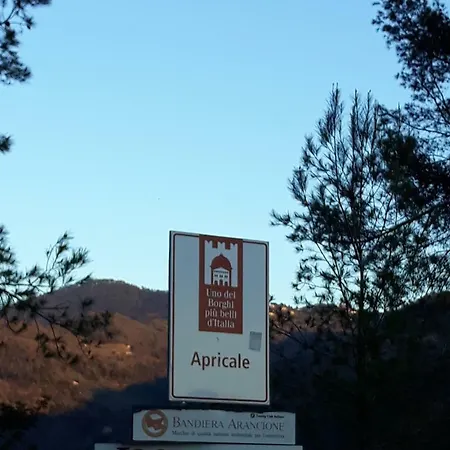 La Casa Felice Nel Verde Apartment Apricale